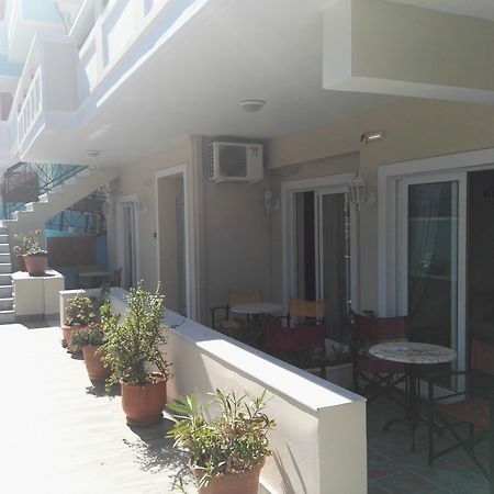 Epis Hotel Agia Marina  Екстер'єр фото