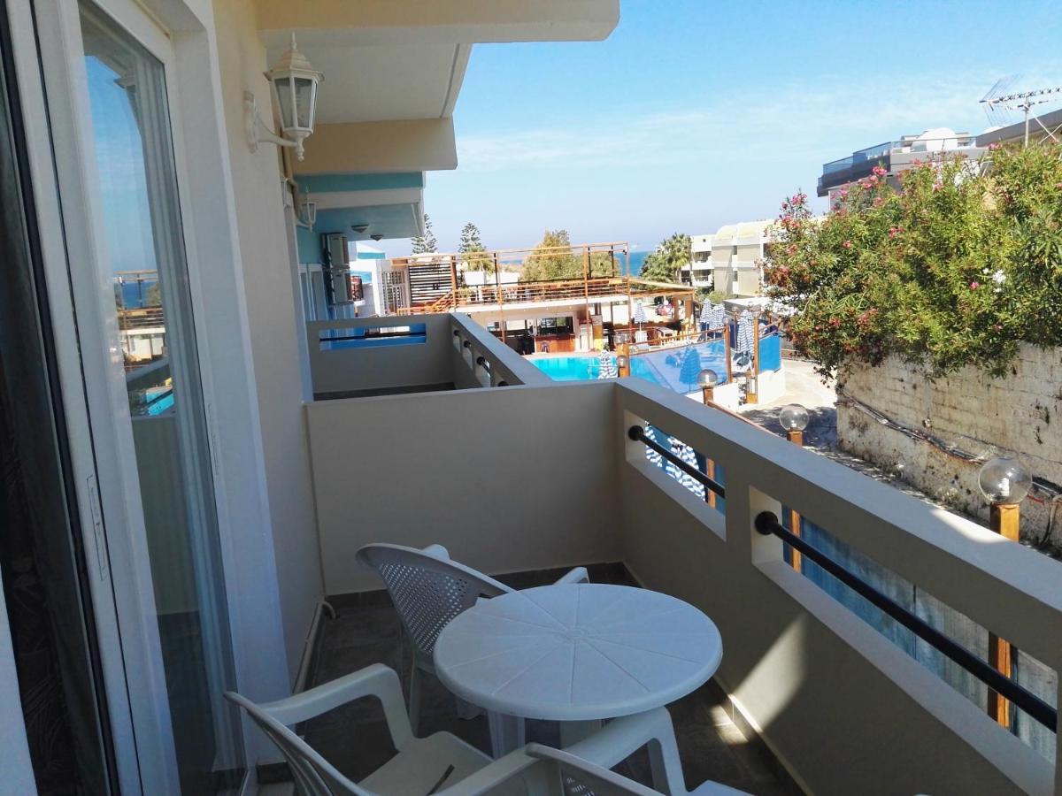 Epis Hotel Agia Marina  Екстер'єр фото