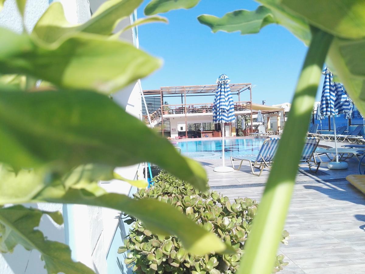 Epis Hotel Agia Marina  Екстер'єр фото