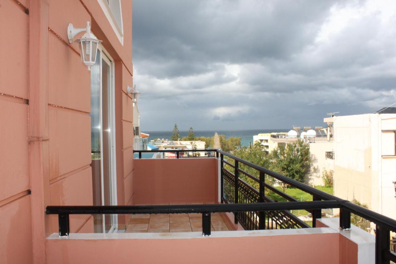 Epis Hotel Agia Marina  Екстер'єр фото