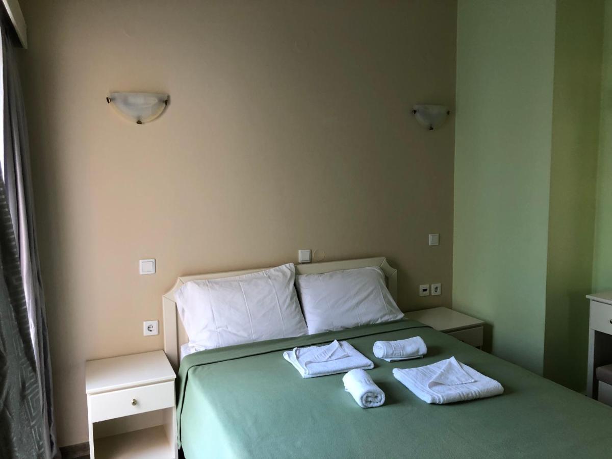 Epis Hotel Agia Marina  Екстер'єр фото