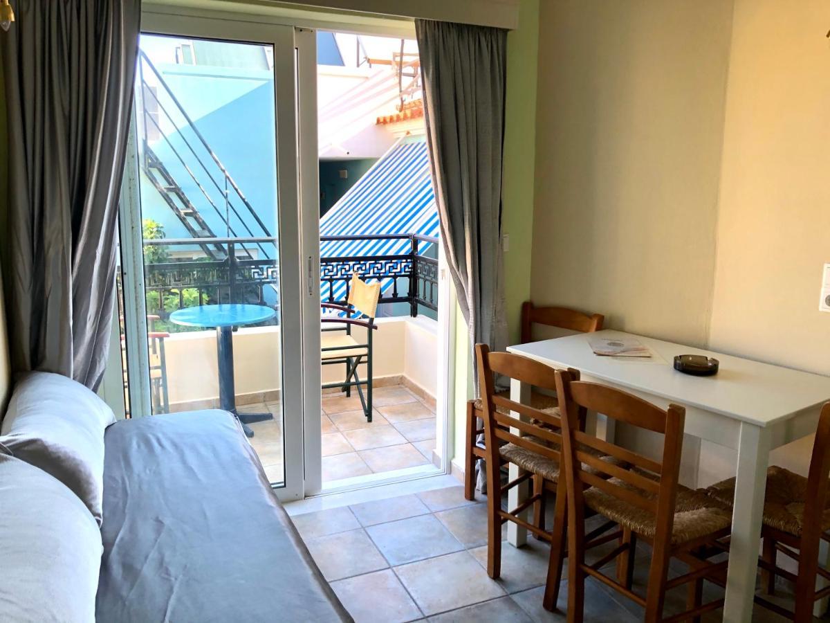 Epis Hotel Agia Marina  Екстер'єр фото